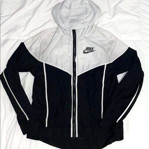 Nike windbreaker